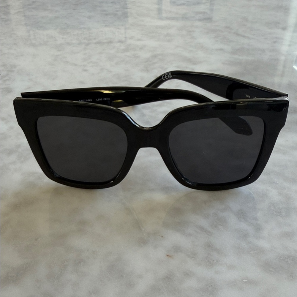 Quay Australia Black Oversized Square Sunglasses